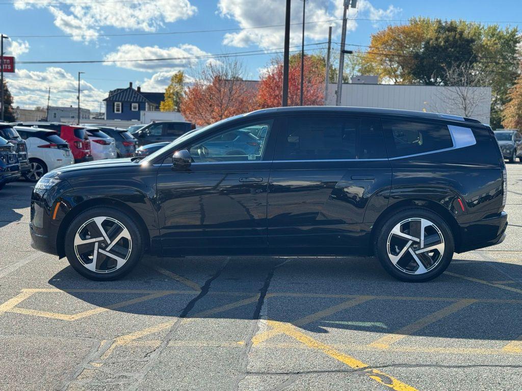 2026 Hyundai Ioniq Limited photo 2