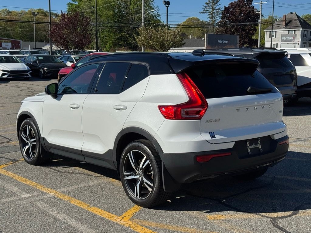 Used 2022 Volvo XC40 R-Design SUV