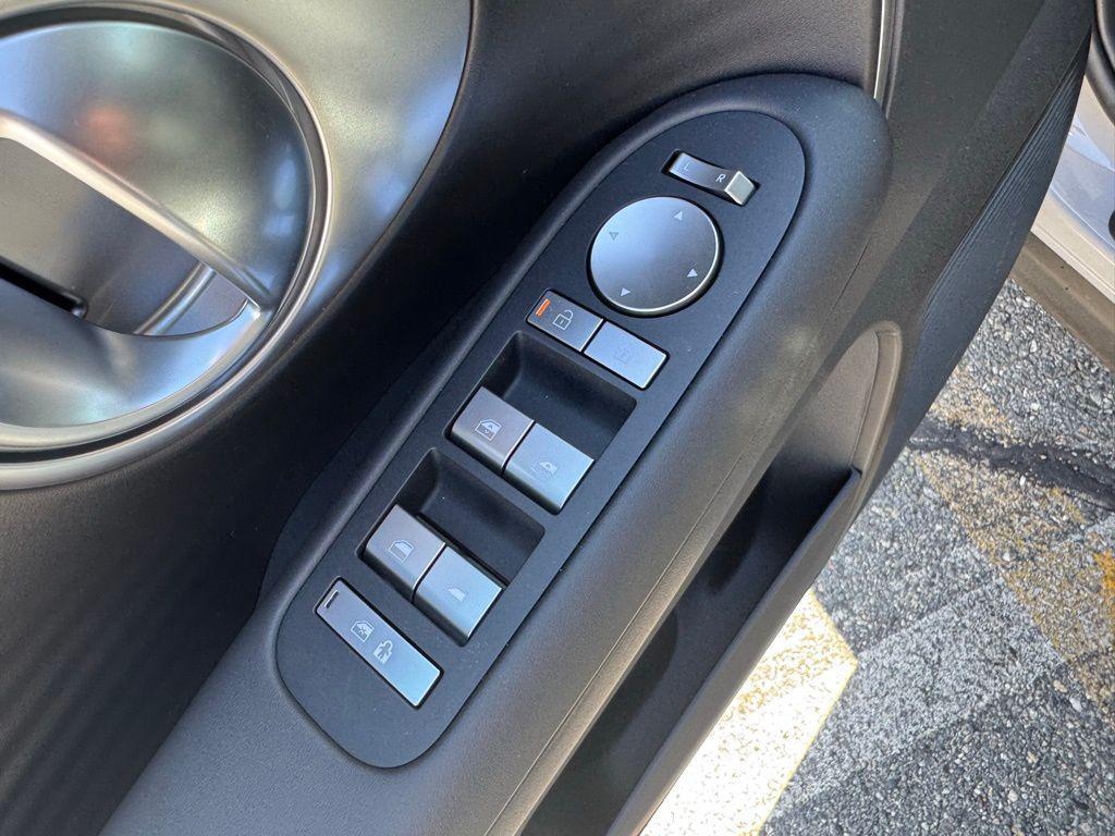 2026 Hyundai IONIQ 9 SE - Photo 17