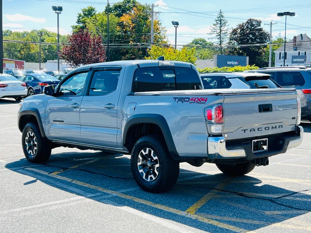 2021 Toyota Tacoma TRD Off-Road photo 3