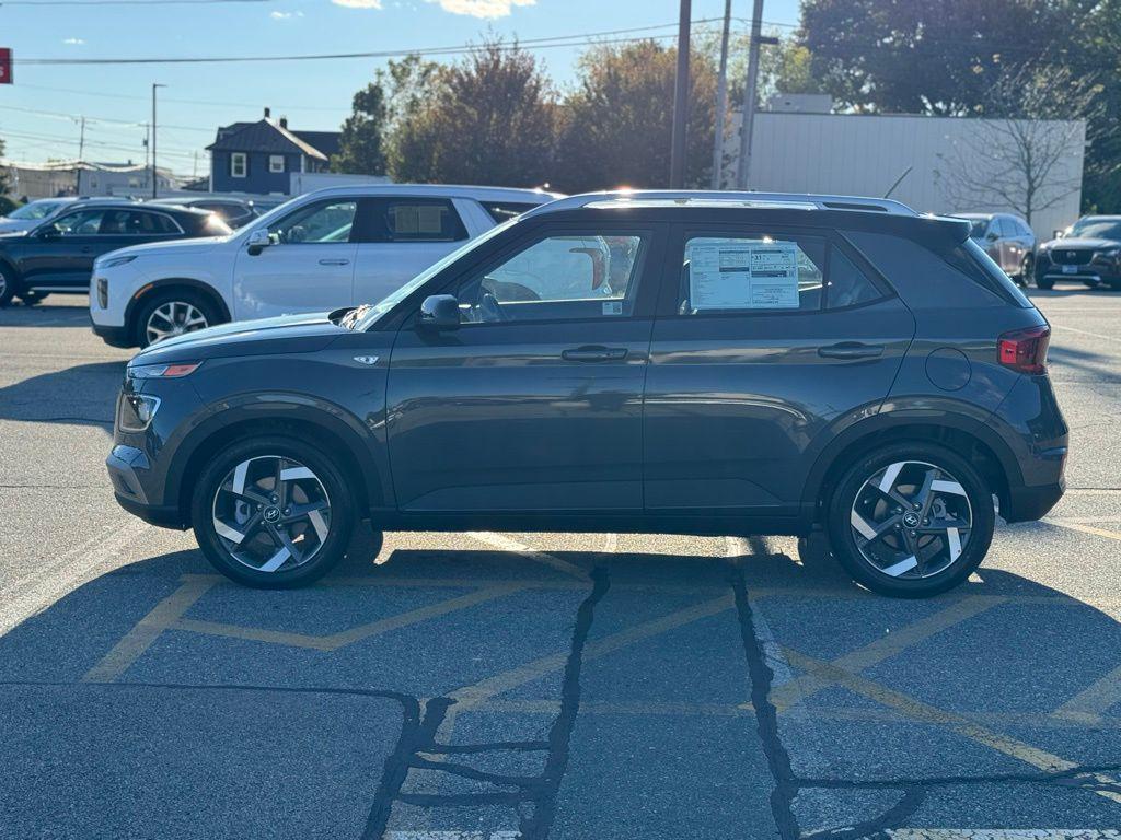 2026 Hyundai Venue SEL photo 2