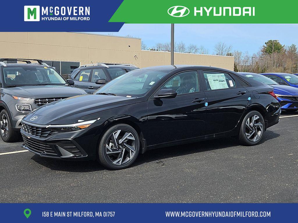 2025 Hyundai Elantra Hybrid Sedan 