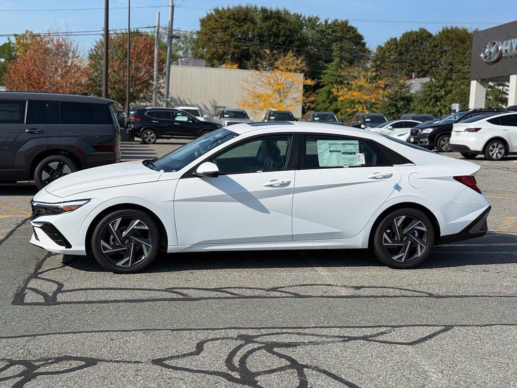 New 2026 Hyundai Elantra Limited Sedan