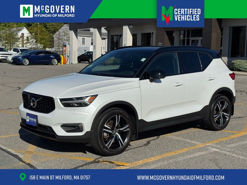 2022 Volvo XC40