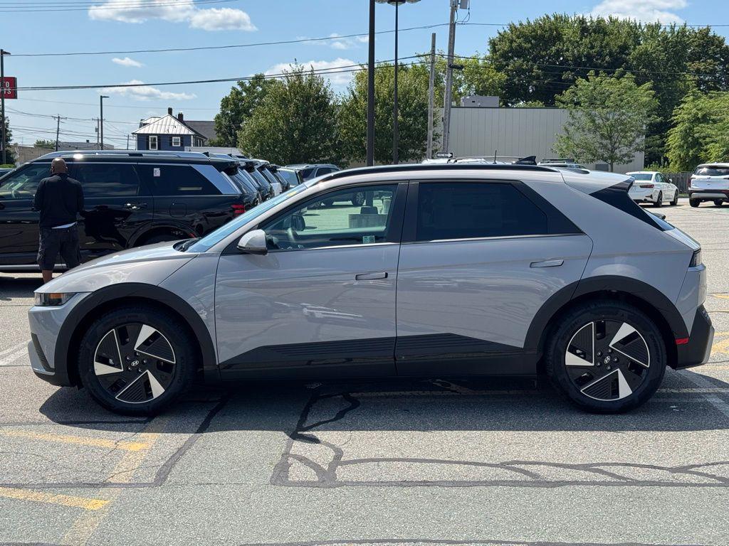 2025 Hyundai Ioniq 5 SEL photo 2