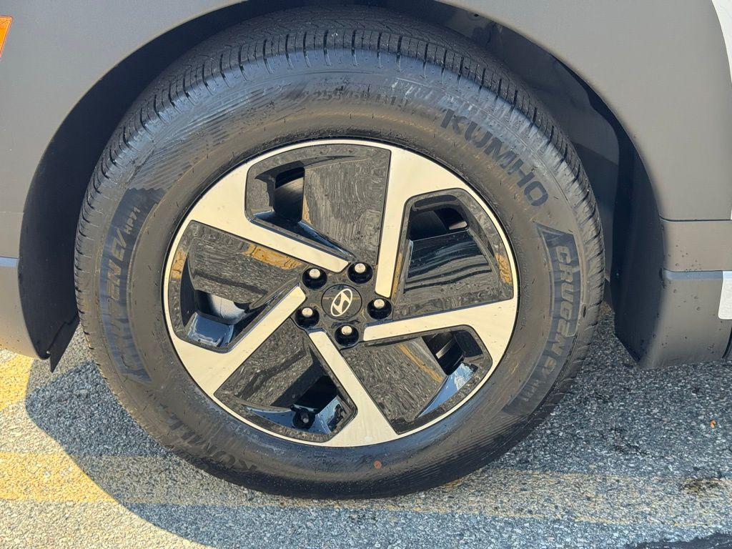 2026 Hyundai IONIQ 9 SE - Photo 9