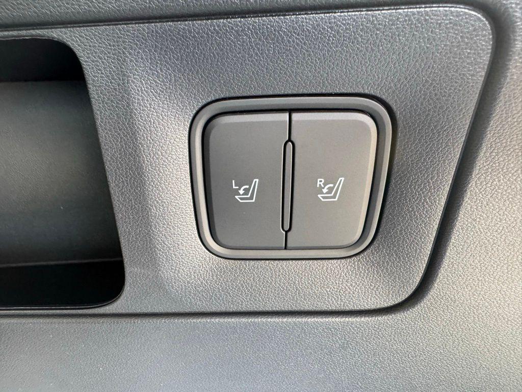 2026 Hyundai IONIQ 9 SE - Photo 34