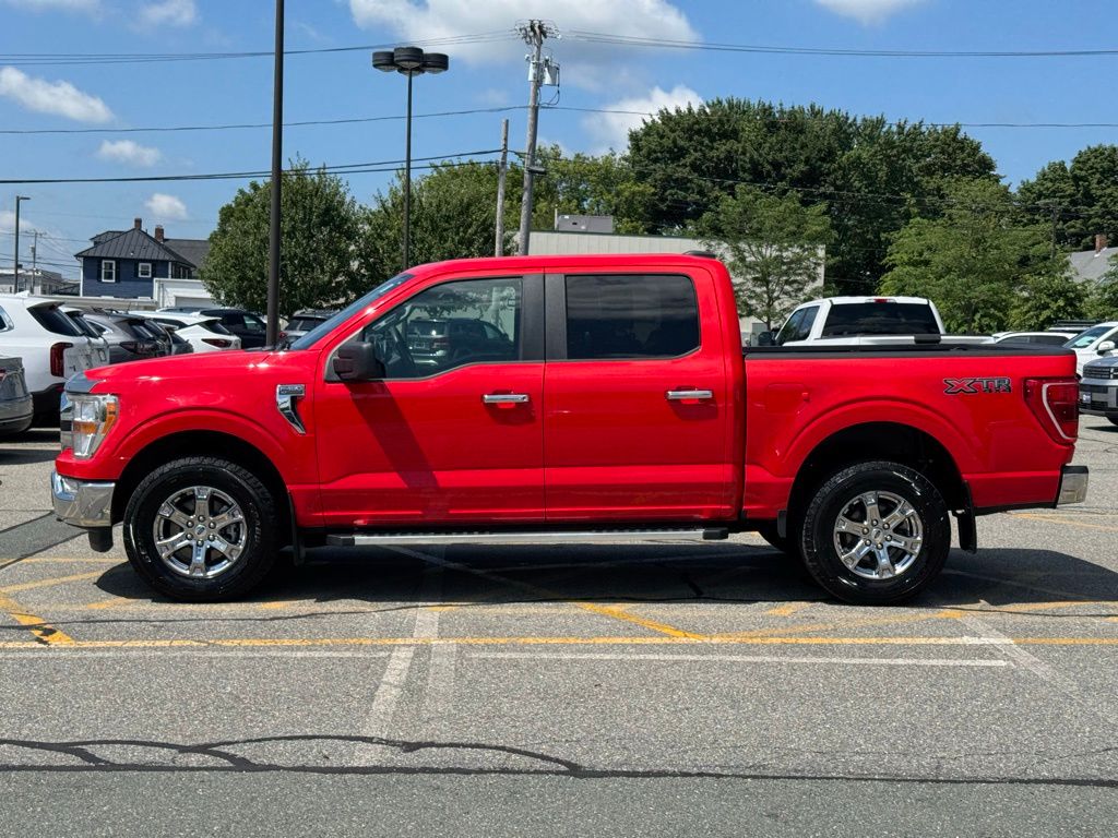 2022 Ford F-150 XLT photo 2