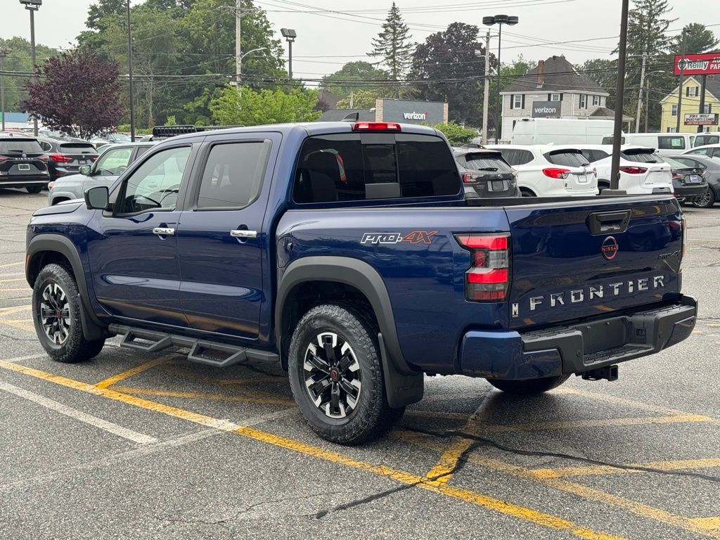 2023 Nissan Frontier PRO-4X photo 3