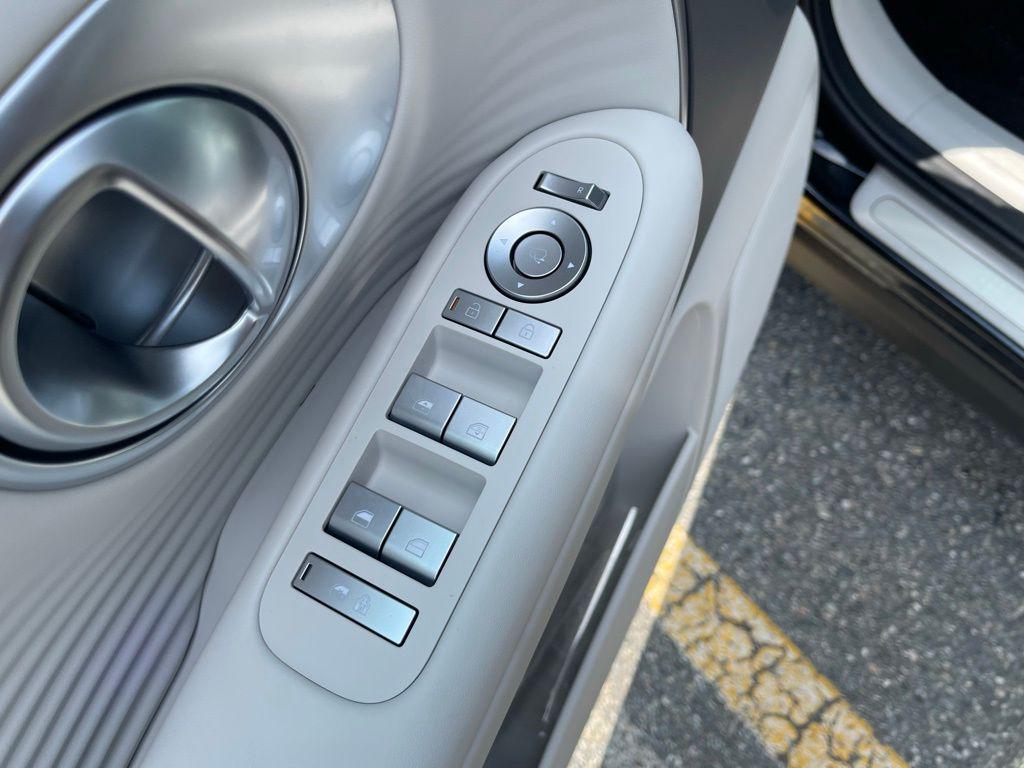 2026 Hyundai IONIQ 9 SEL - Photo 17