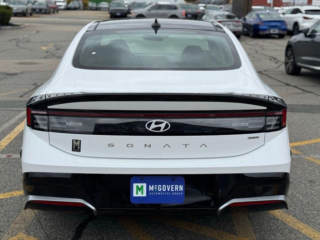 New 2026 Hyundai Sonata Hybrid SEL Sedan