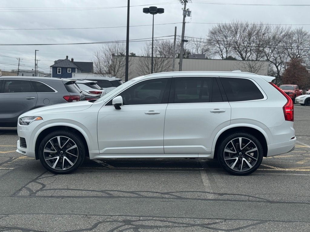 Used 2022 Volvo XC90 T6 Momentum SUV