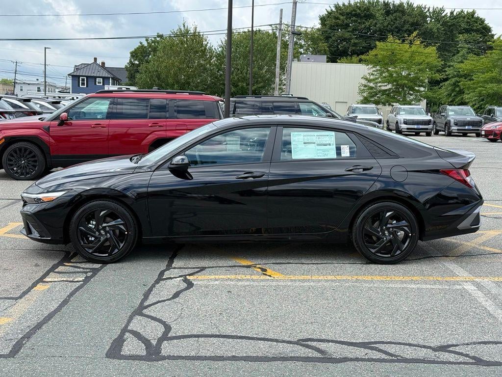 New 2026 Hyundai Elantra SEL Sport Sedan