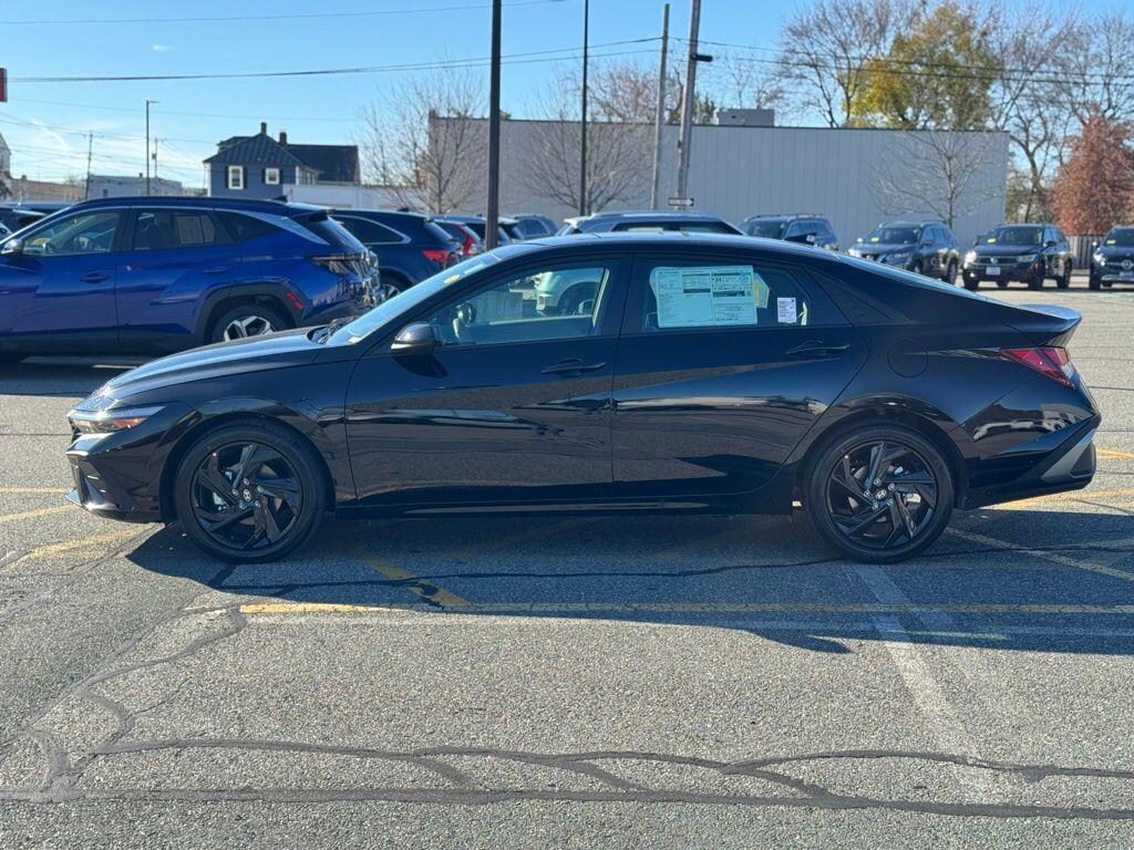 New 2026 Hyundai Elantra SEL Sport Sedan
