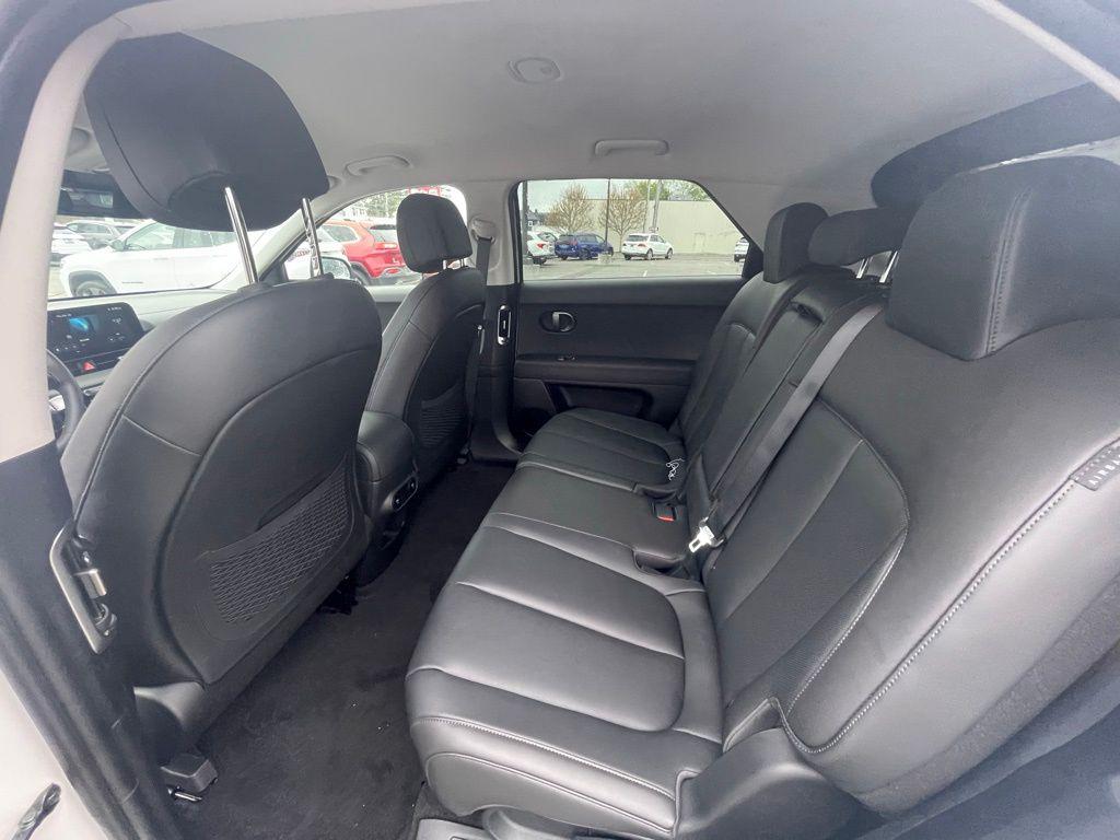 2025 Hyundai IONIQ 5 SEL - Photo 14