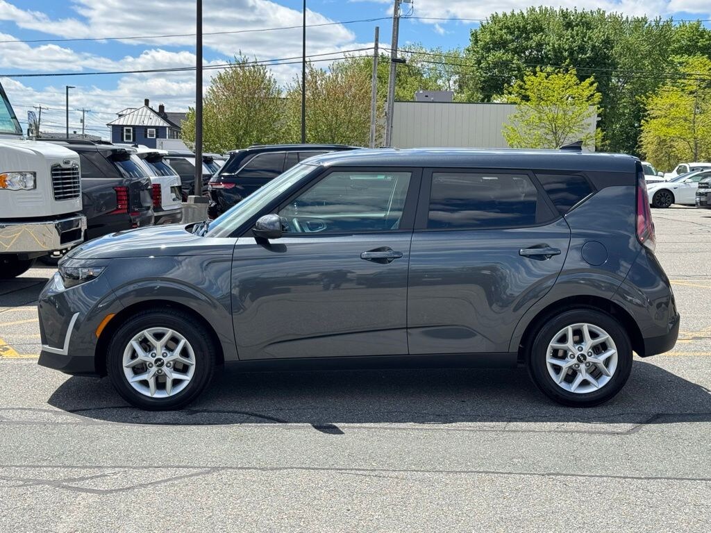 Certified 2024 Kia Soul LX Hatchback