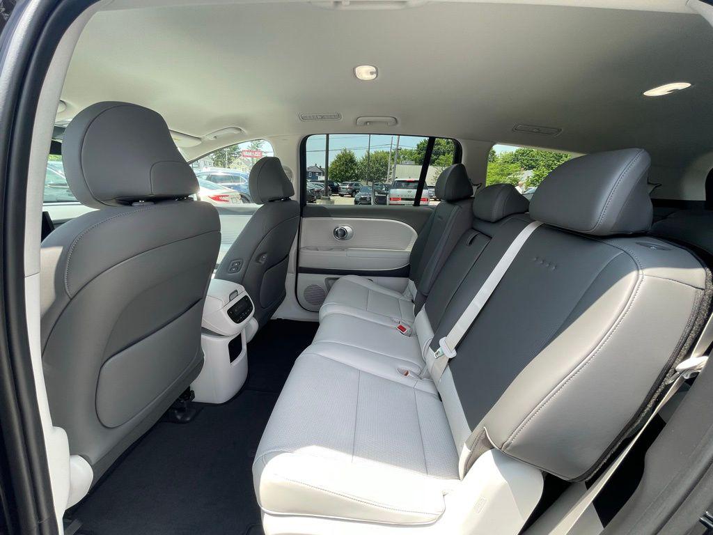 2026 Hyundai IONIQ 9 SEL - Photo 14