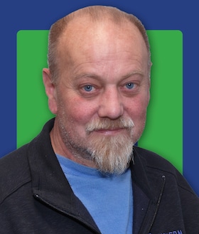 Staff member Rob Farrorw from cb25d342816f
