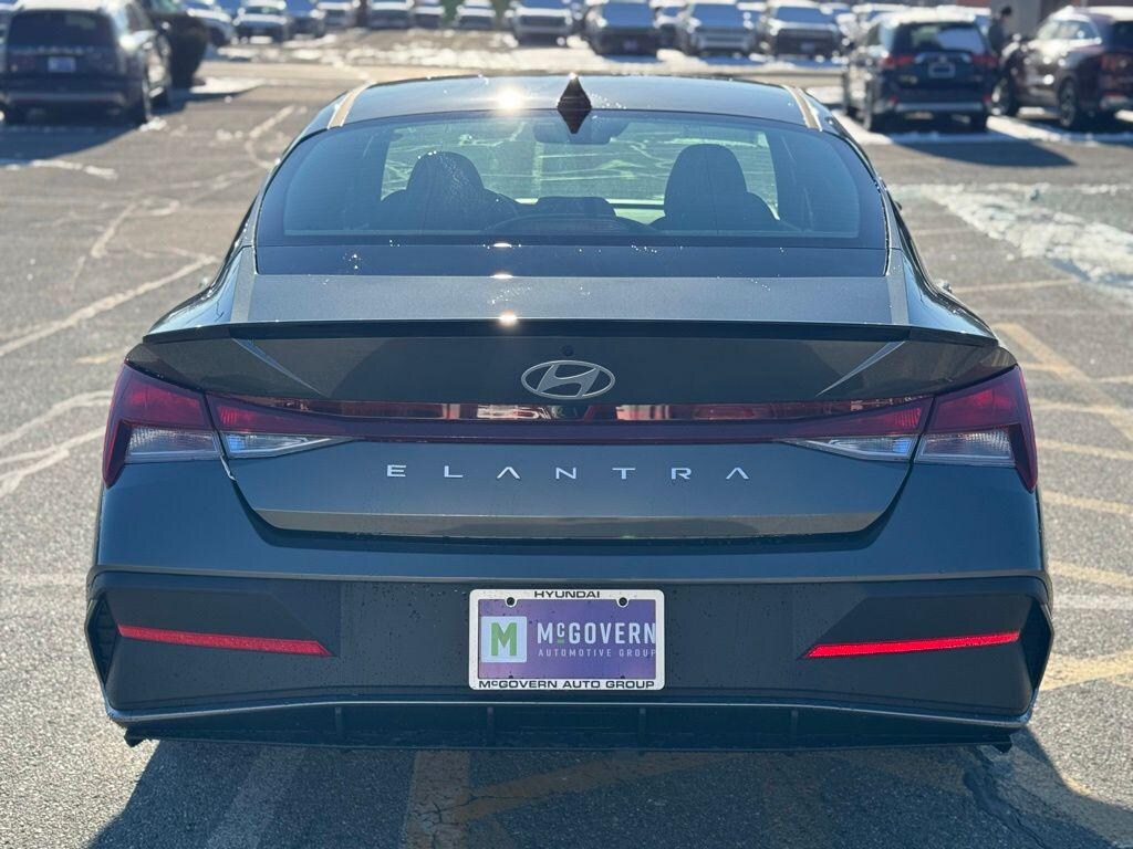 New 2026 Hyundai Elantra SEL Sport Sedan