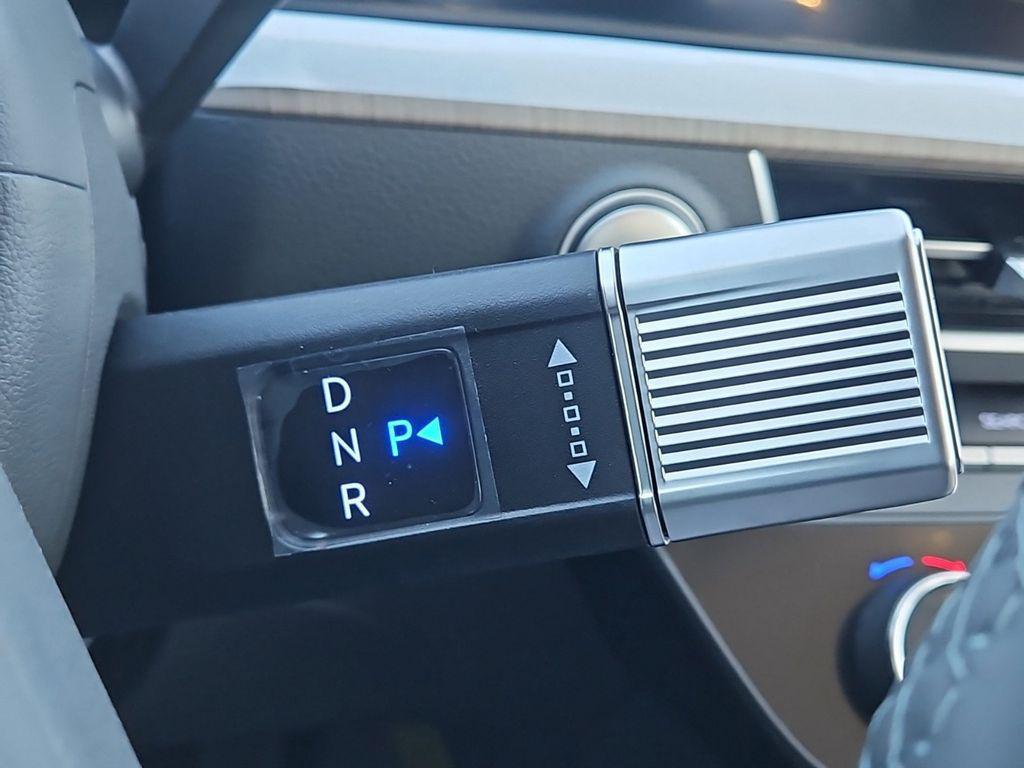 2025 Hyundai Sonata Hybrid SEL - Photo 15