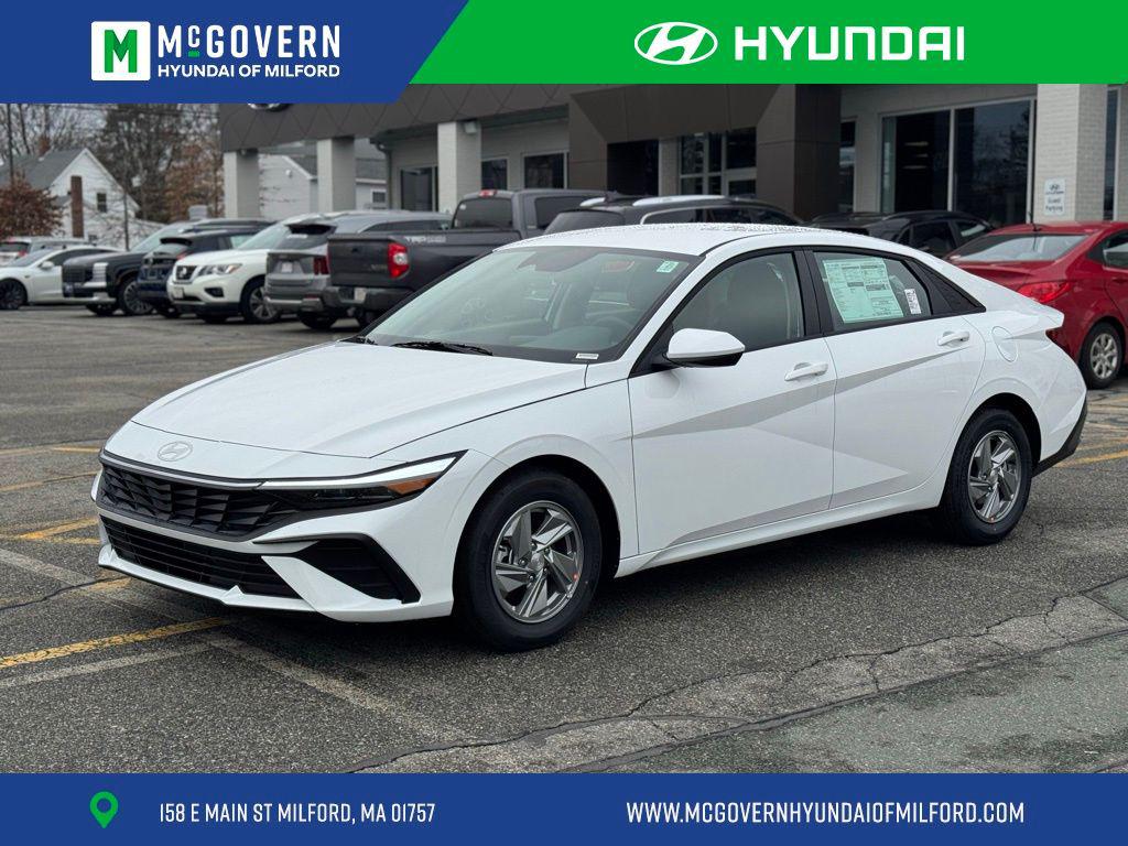 2026 Hyundai Elantra SE's photo