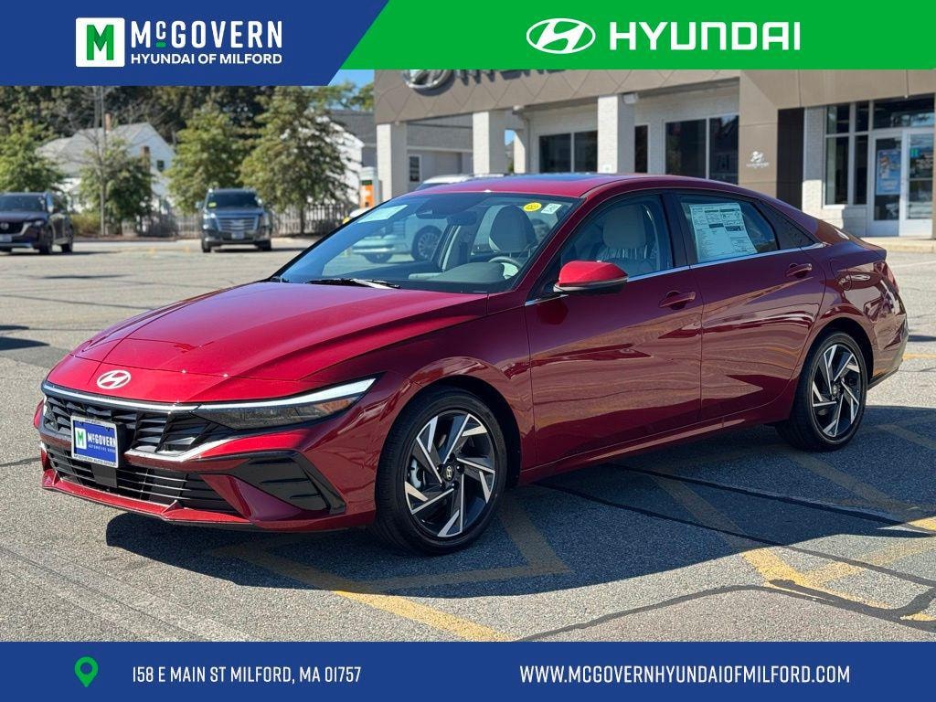 New 2025 Hyundai Elantra Limited Sedan