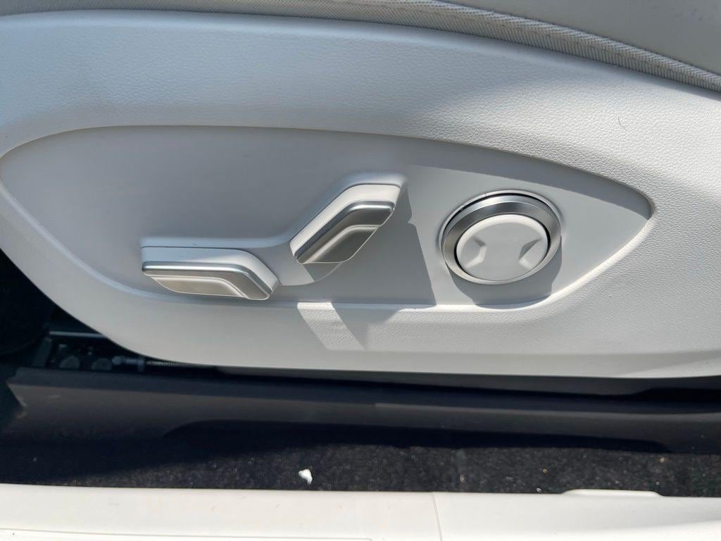 2026 Hyundai IONIQ 9 SEL - Photo 19