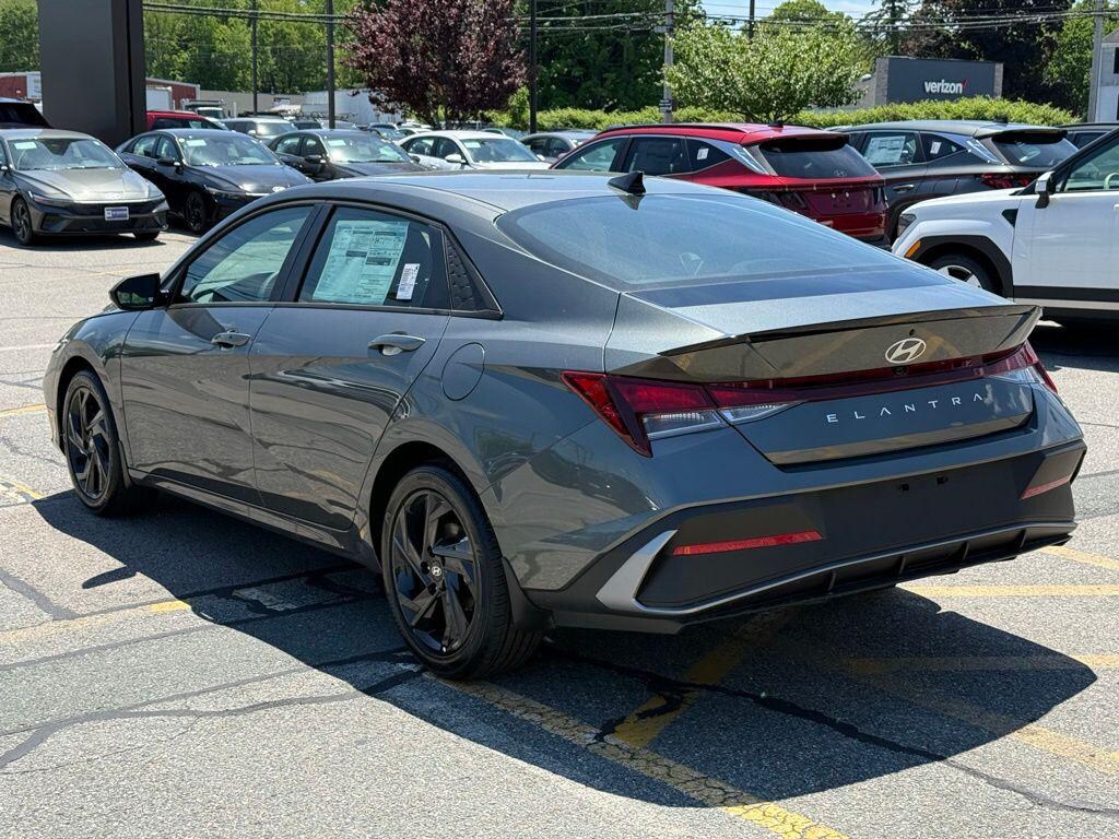 New 2026 Hyundai Elantra SEL Sport Sedan