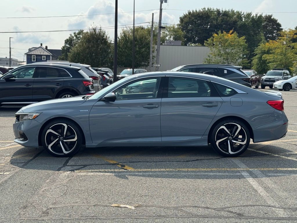 1HGCV3F28NA041049