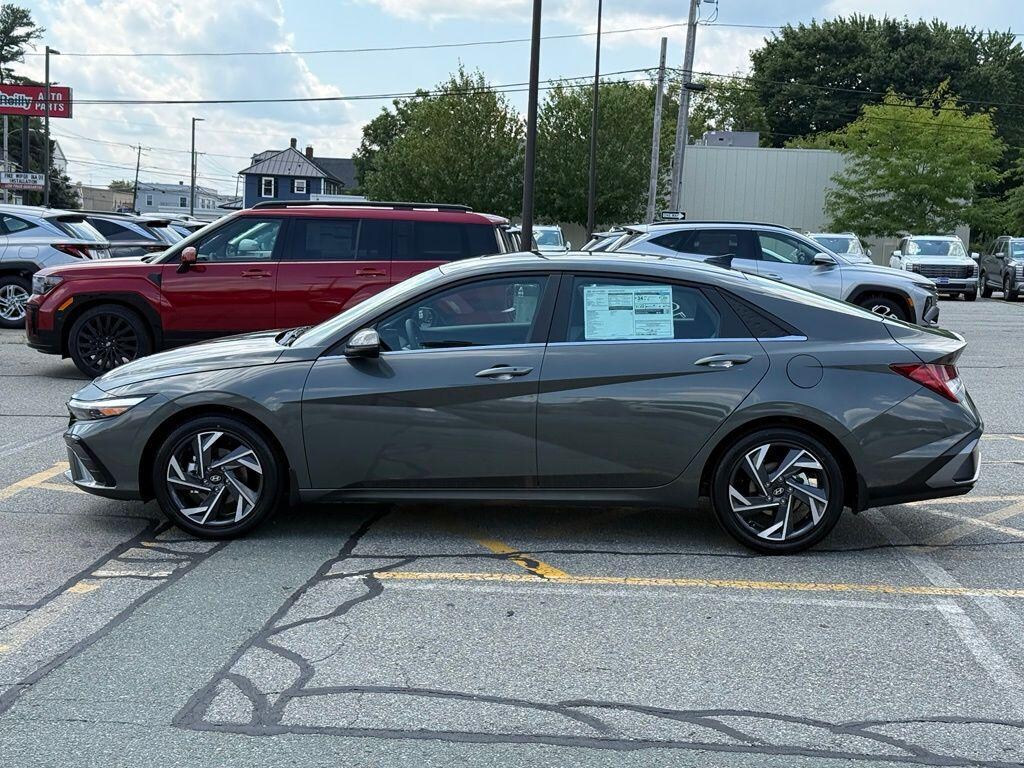 New 2026 Hyundai Elantra Limited Sedan