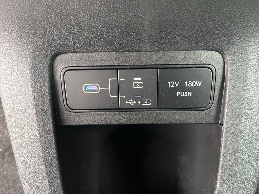 2025 Hyundai IONIQ 5 SEL - Photo 24