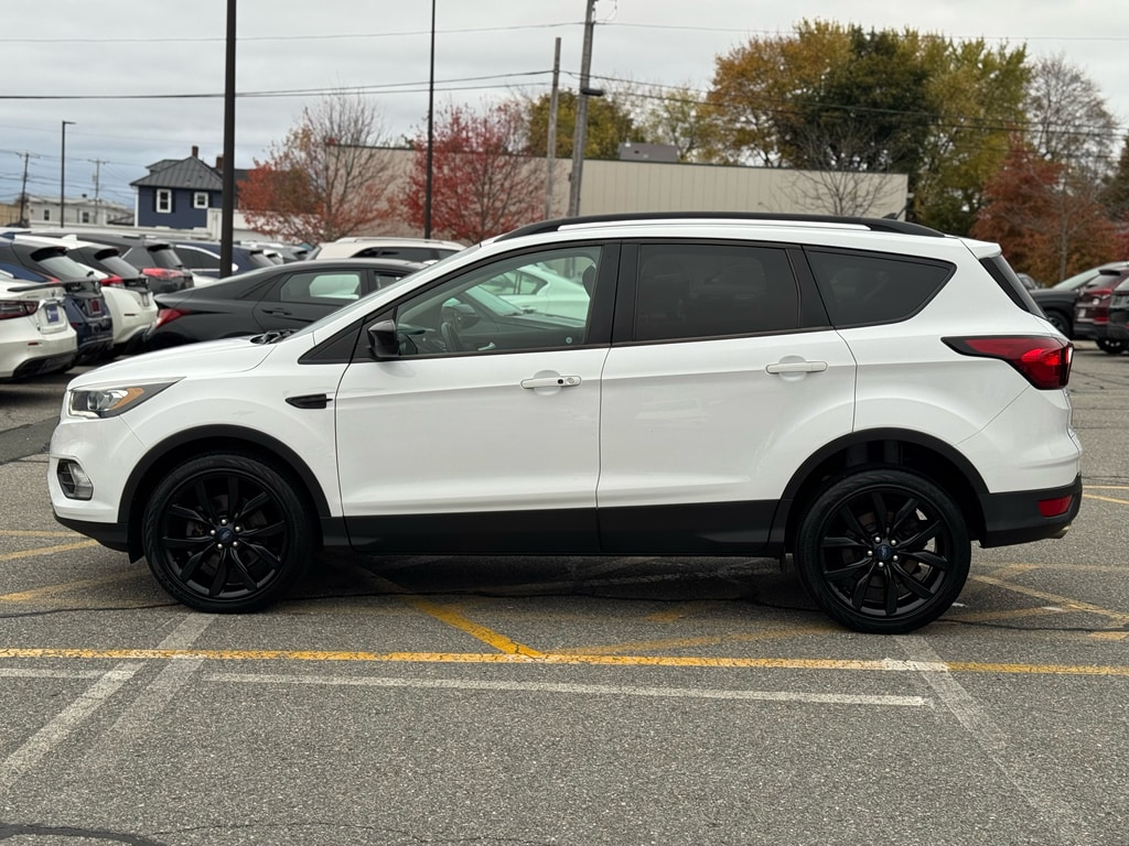 Used 2019 Ford Escape SE with VIN 1FMCU9GD7KUA07839 for sale in Milford, MA