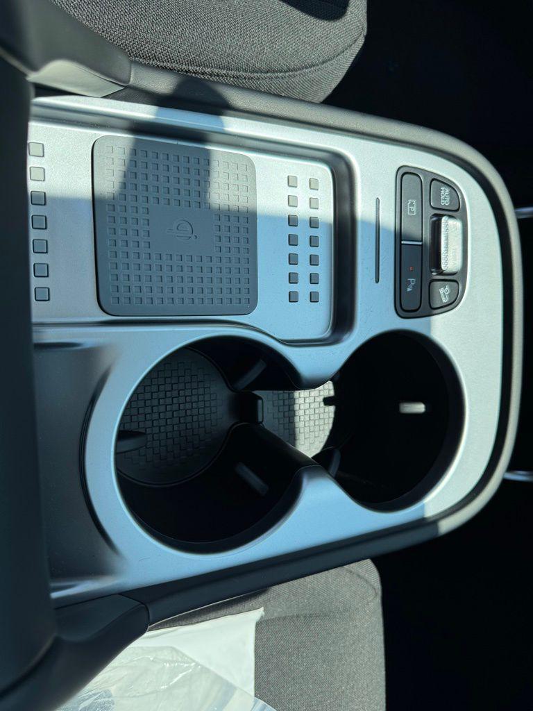 2026 Hyundai IONIQ 9 SE - Photo 28