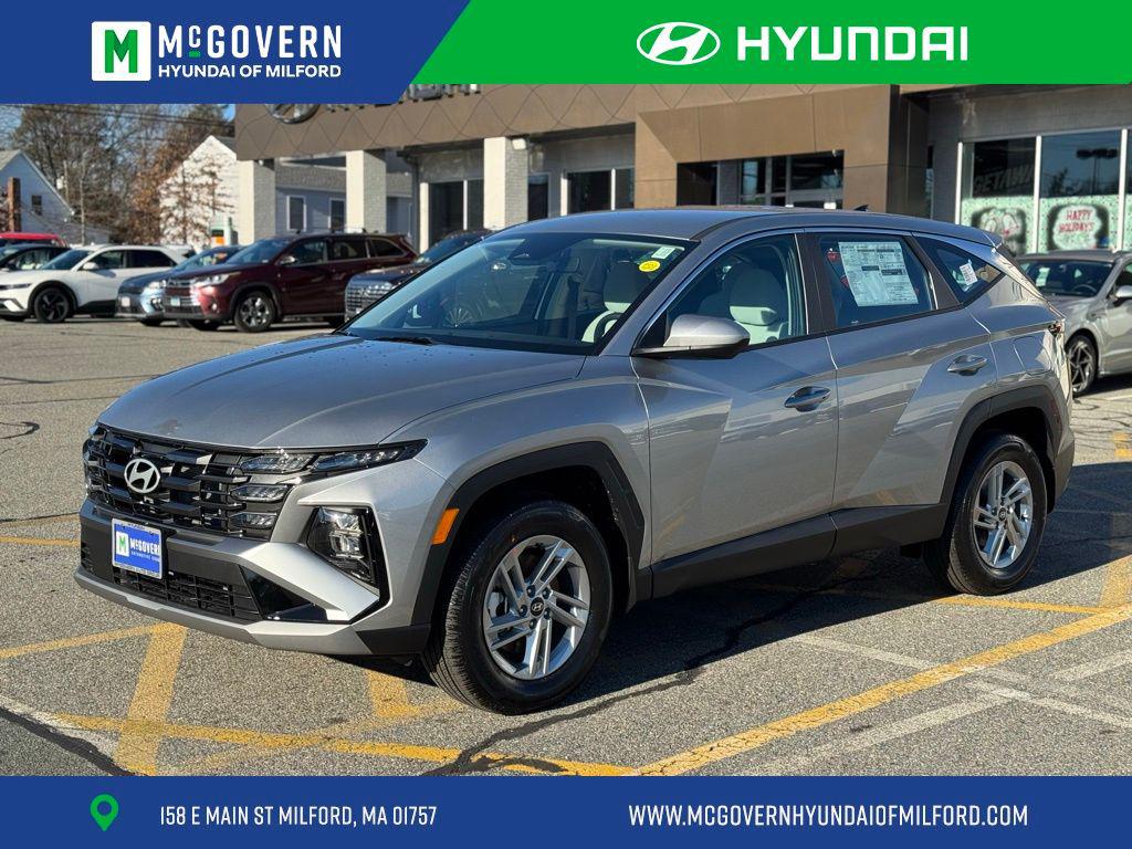 2026 Hyundai Tucson SE's photo