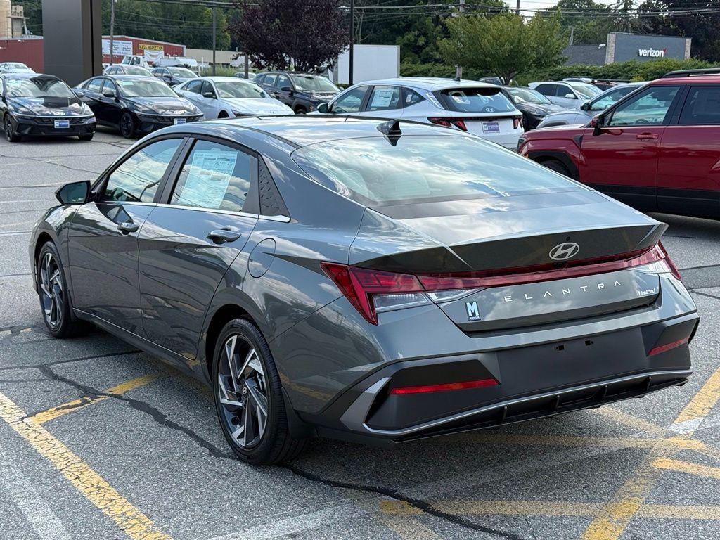 New 2026 Hyundai Elantra Limited Sedan