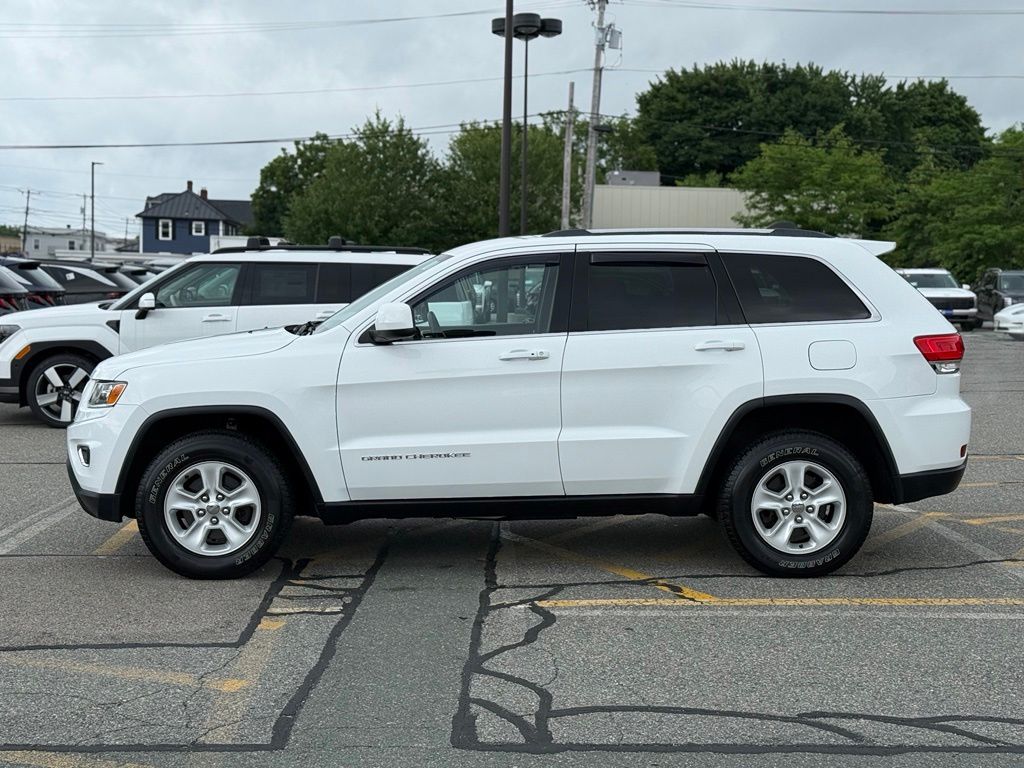 Used 2016 Jeep Grand Cherokee Laredo E with VIN 1C4RJFAG7GC355369 for sale in Milford, MA