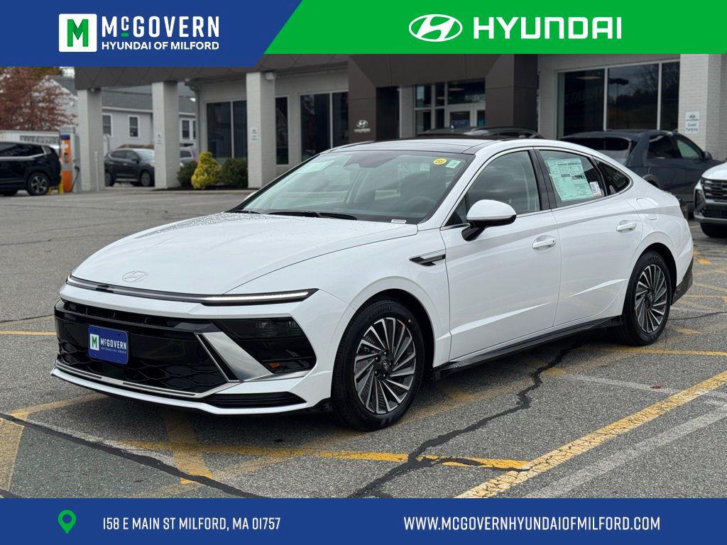 2026 Hyundai Sonata Hybrid Sedan 