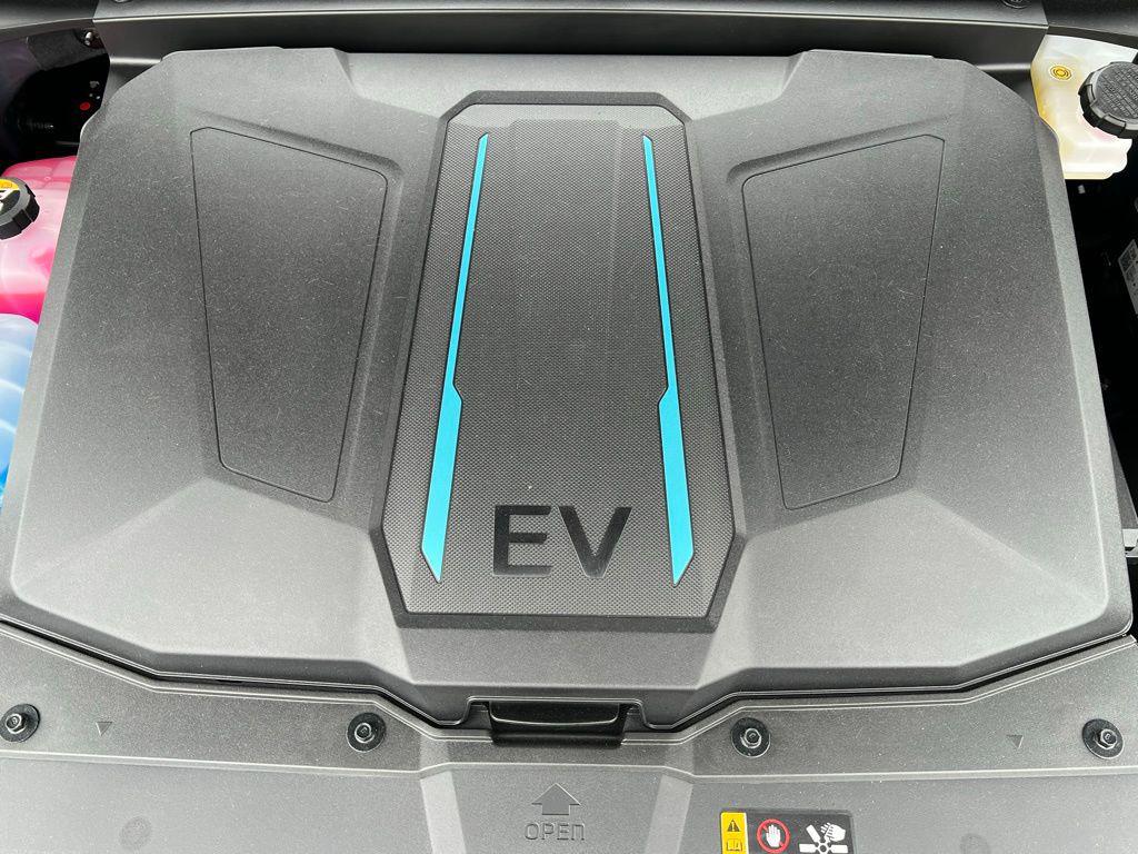 2024 Hyundai IONIQ 5 Limited - Photo 10