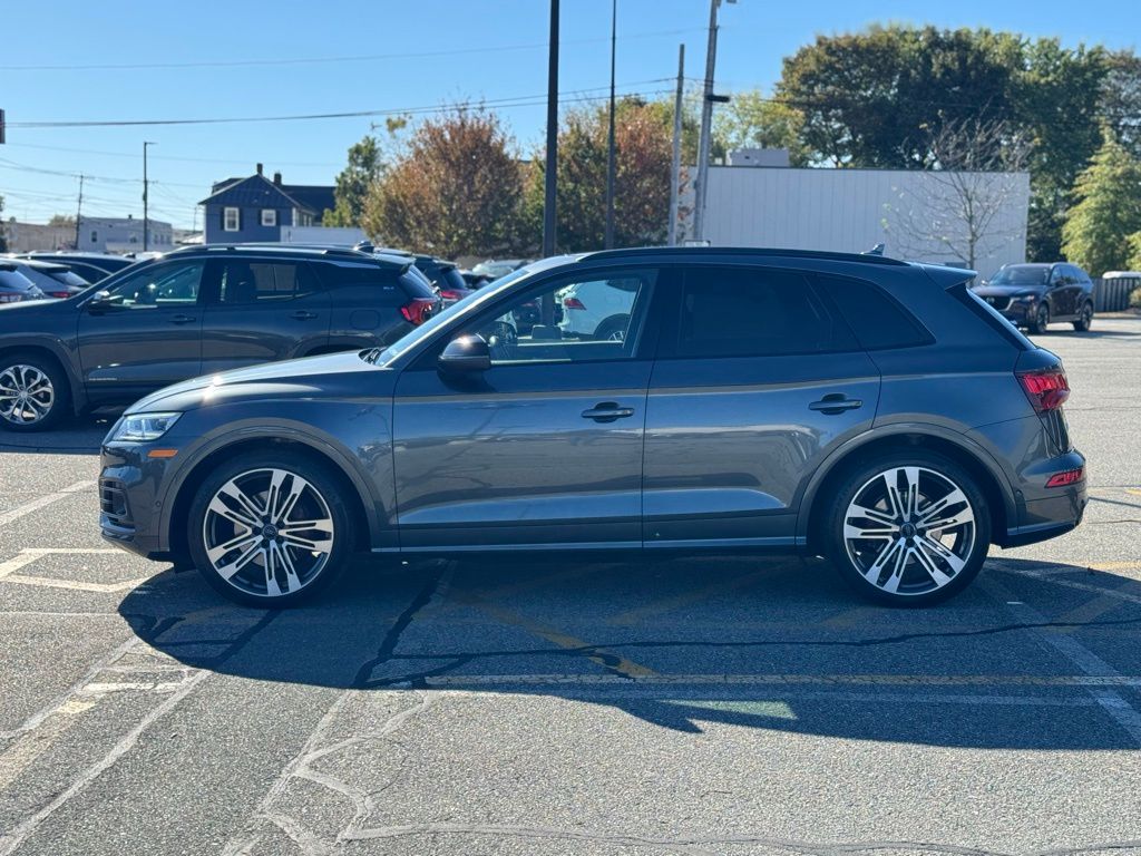 2020 Audi SQ5 Prestige photo 2