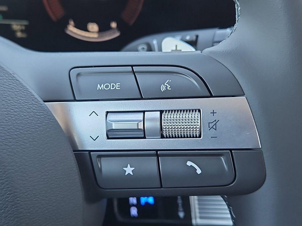 2025 Hyundai Sonata Hybrid SEL - Photo 13