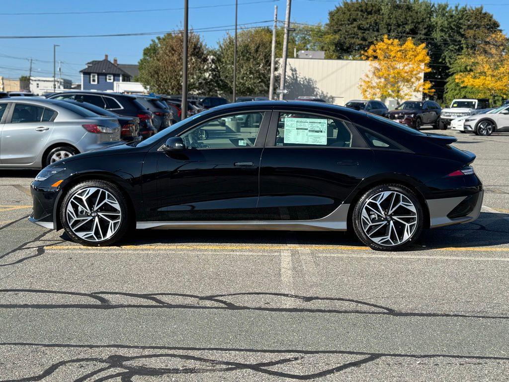 2025 Hyundai Ioniq 6 SEL photo 2
