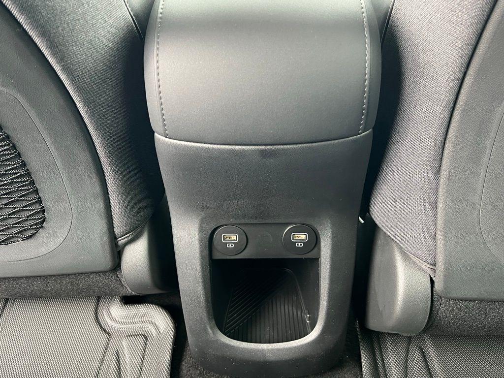 2024 Hyundai IONIQ 5 Limited - Photo 12