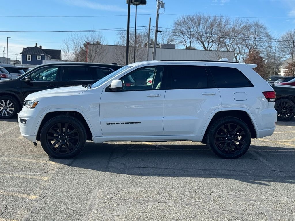 Used 2019 Jeep Grand Cherokee Altitude SUV