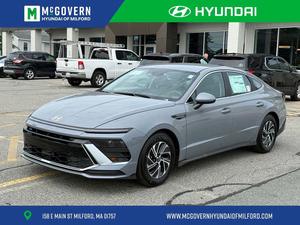 2026 Hyundai Sonata Hybrid Blue Sedan