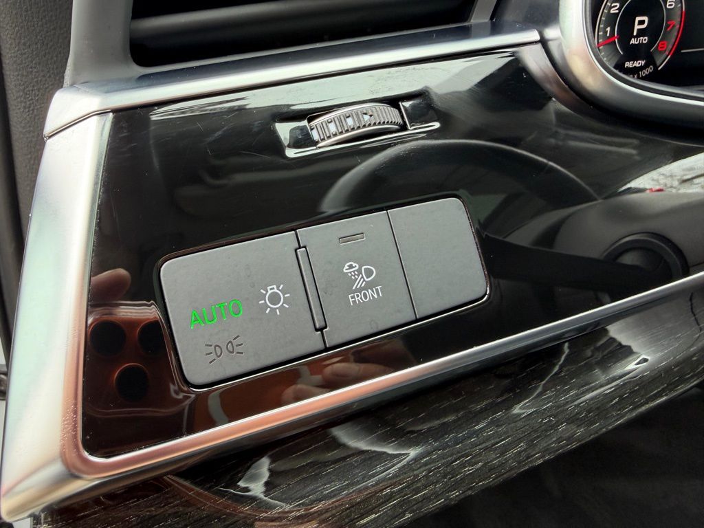 2022 Audi Q7 Premium Plus - Photo 12