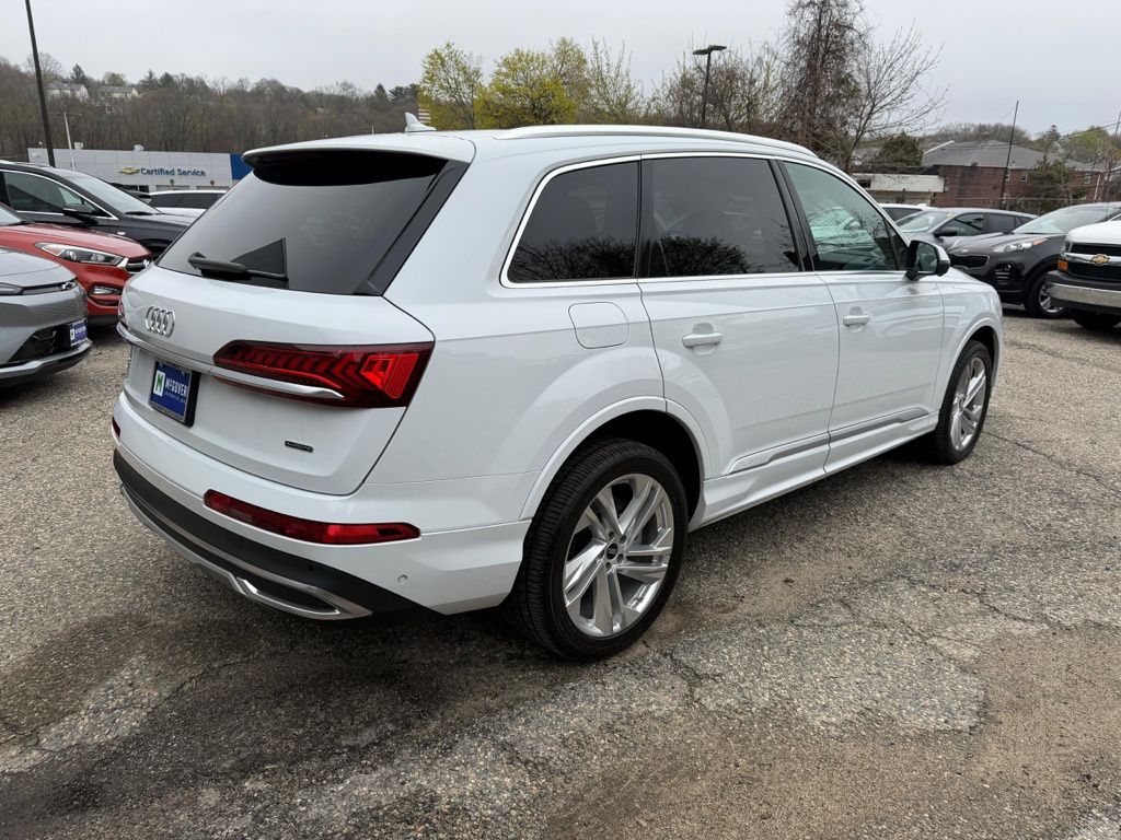 2022 Audi Q7 Premium Plus - Photo 6