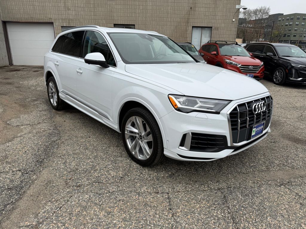 2022 Audi Q7 Premium Plus - Photo 8