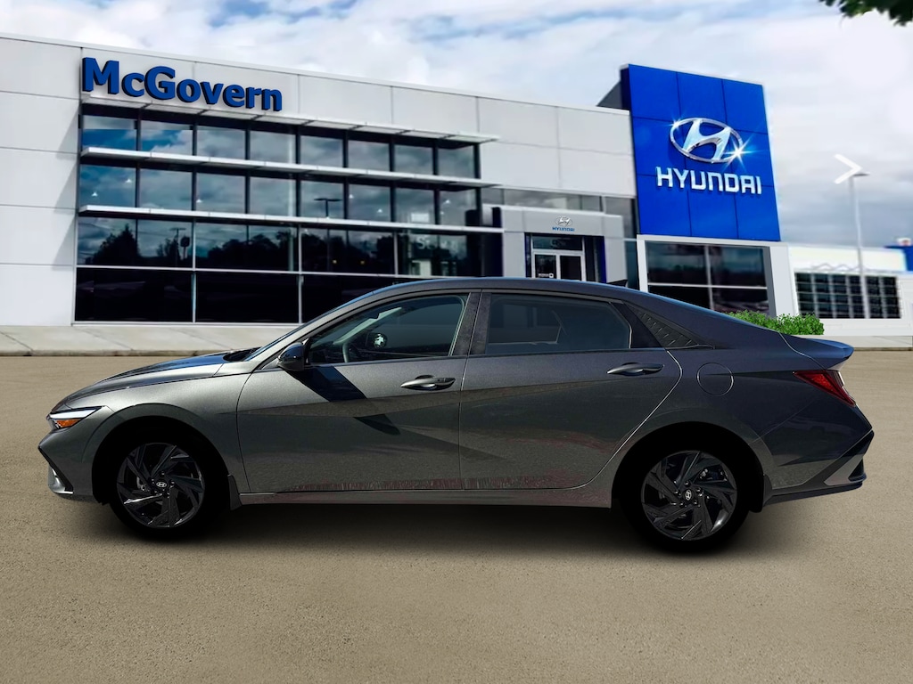 New 2026 Hyundai Elantra SEL Sport Premium Sedan