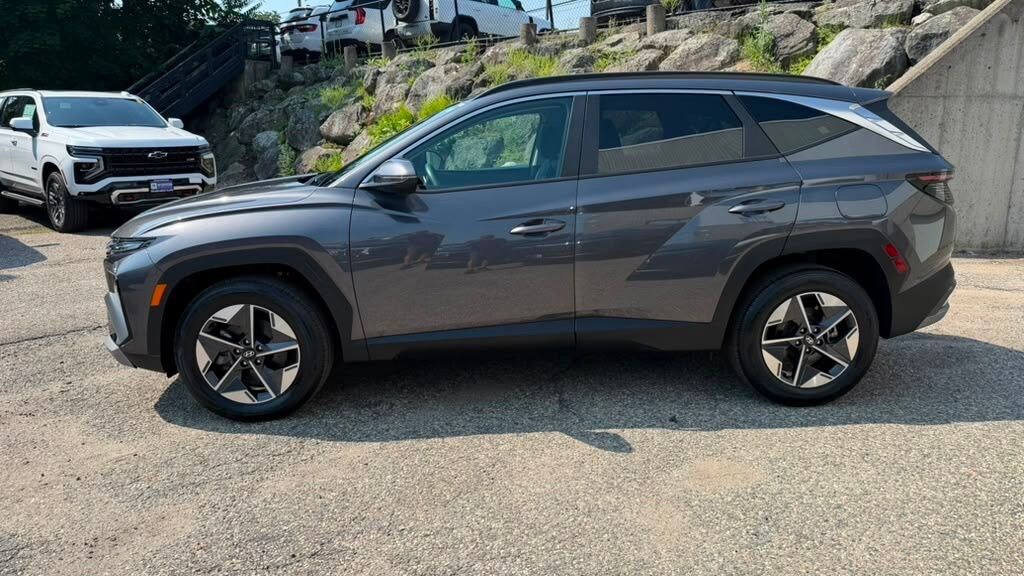 Used 2025 Hyundai Tucson Hybrid SEL Convenience SUV