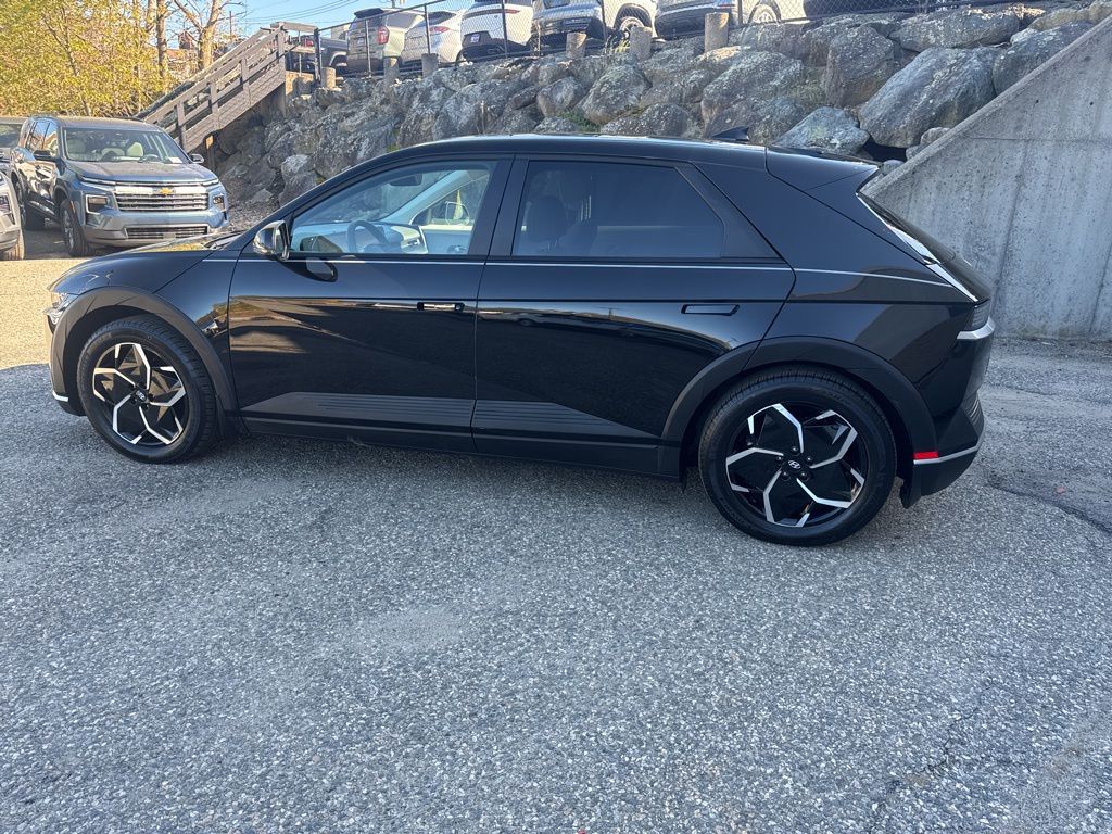 Used 2022 Hyundai IONIQ 5 SEL with VIN KM8KNDAF2NU095418 for sale in Arlington, MA